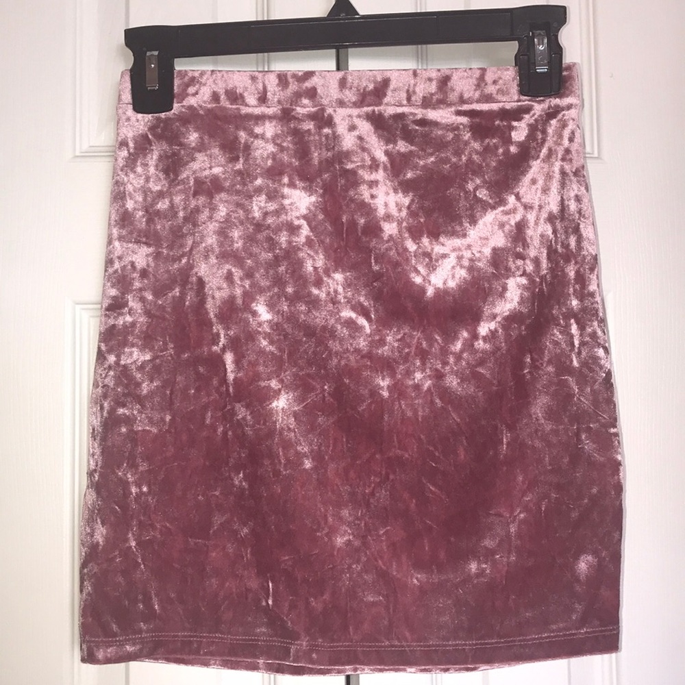 NWT Mauve mini skirt size Small